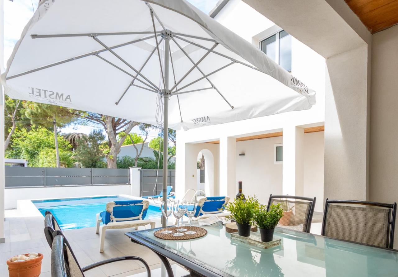Goldhome - New House With Private Heated Pool, Parking, Wifi, Games Room Empuriabrava Exterior foto