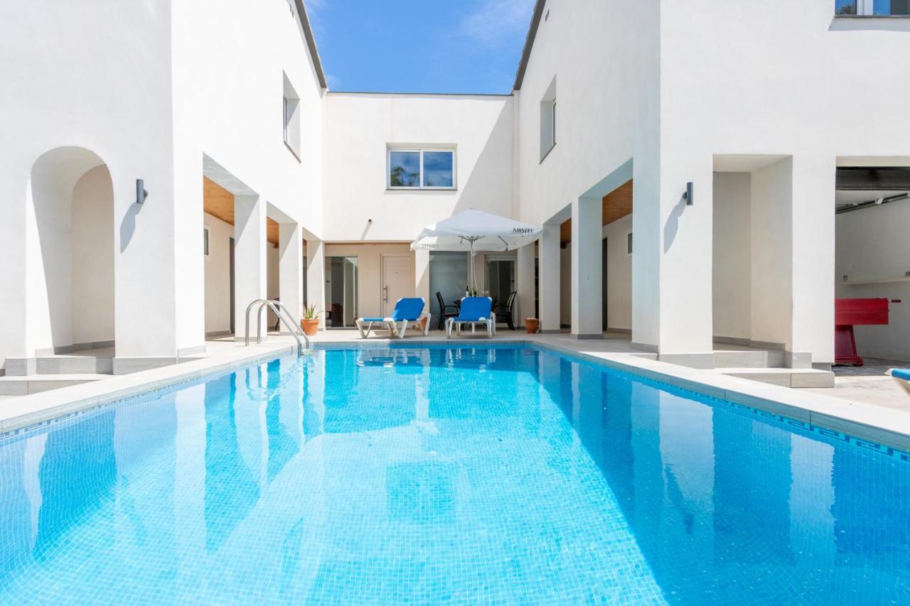 Goldhome - New House With Private Heated Pool, Parking, Wifi, Games Room Empuriabrava Exterior foto