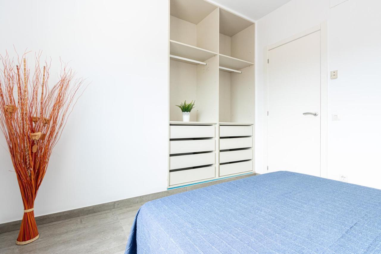 Goldhome - New House With Private Heated Pool, Parking, Wifi, Games Room Empuriabrava Exterior foto