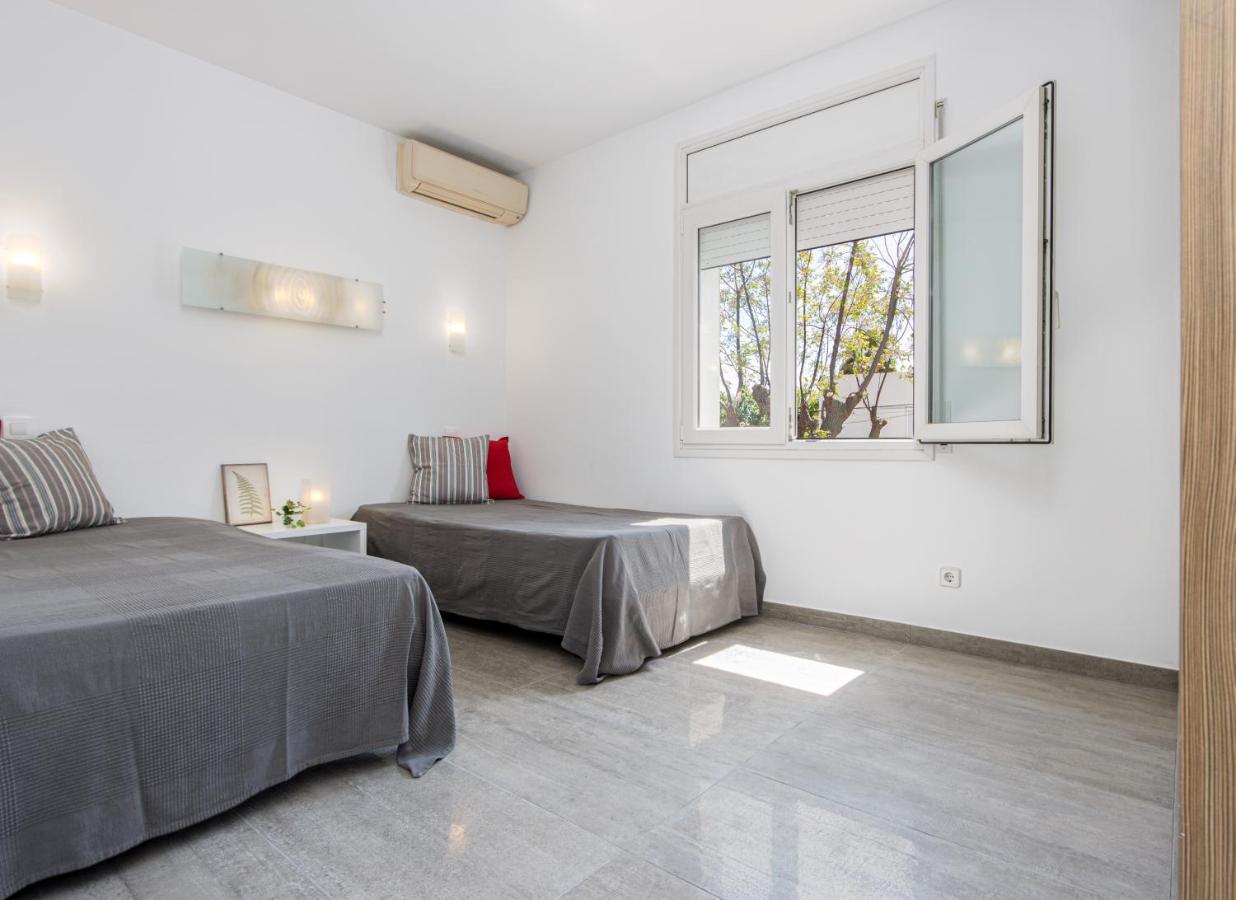 Goldhome - New House With Private Heated Pool, Parking, Wifi, Games Room Empuriabrava Exterior foto