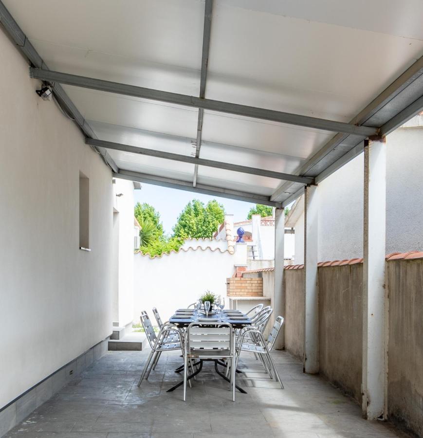 Goldhome - New House With Private Heated Pool, Parking, Wifi, Games Room Empuriabrava Exterior foto